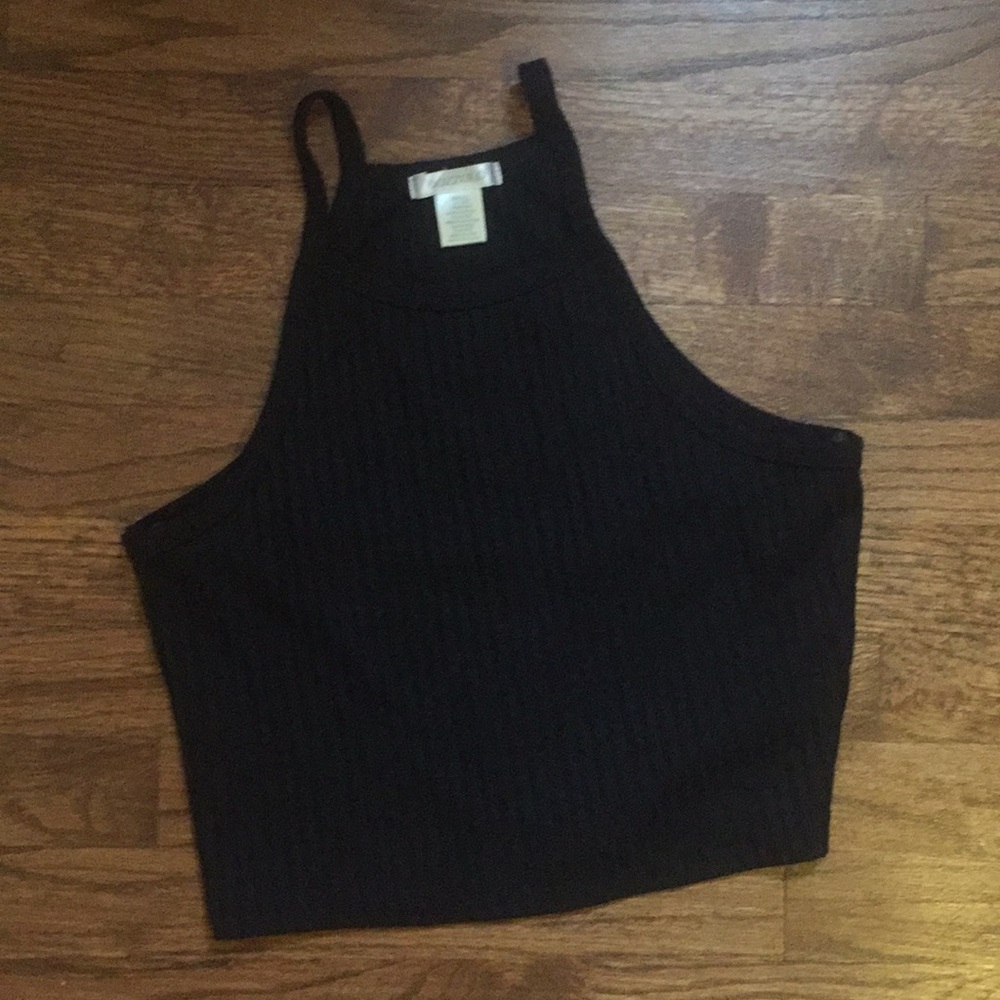 Super cute black crop top